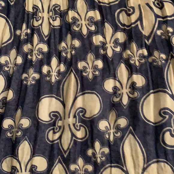 3 Layer Fleur Di Lis Scarf/Shawl - Picture 2 of 6